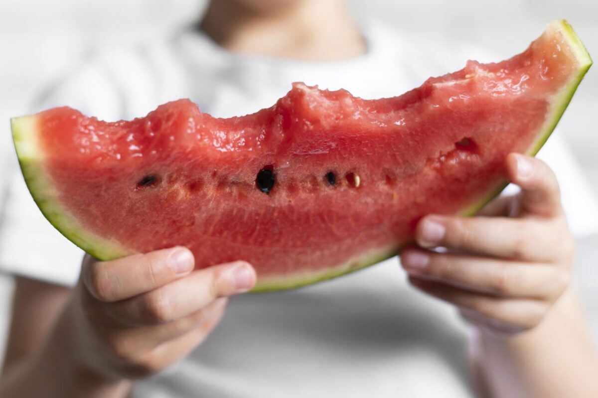 Los beneficios de comer sandía en verano
